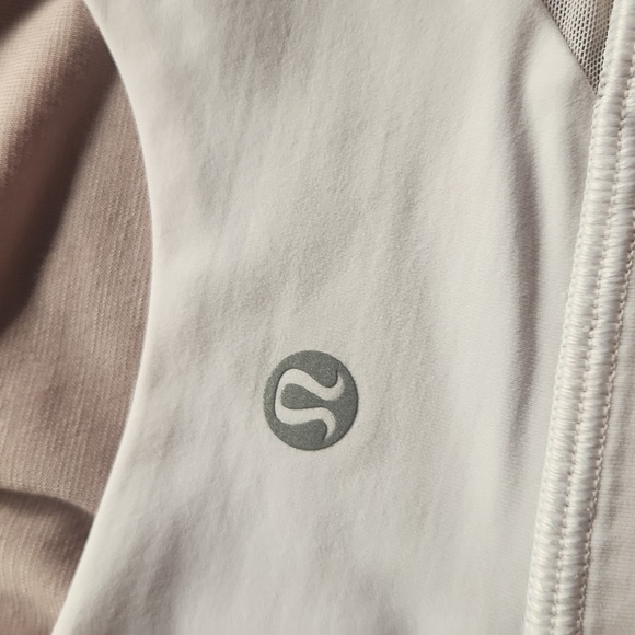 Lululemon Sport Top  Size - Picture 3 of 3